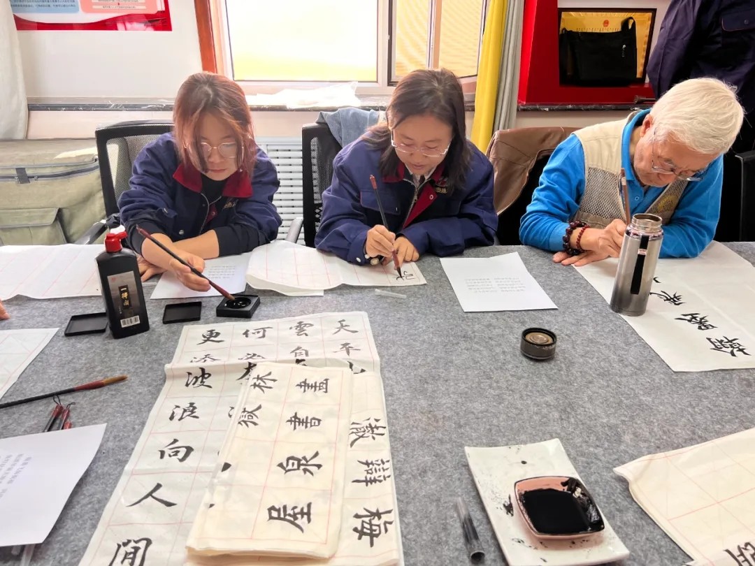 1714100704304966.jpg 640.webp (4).jpg